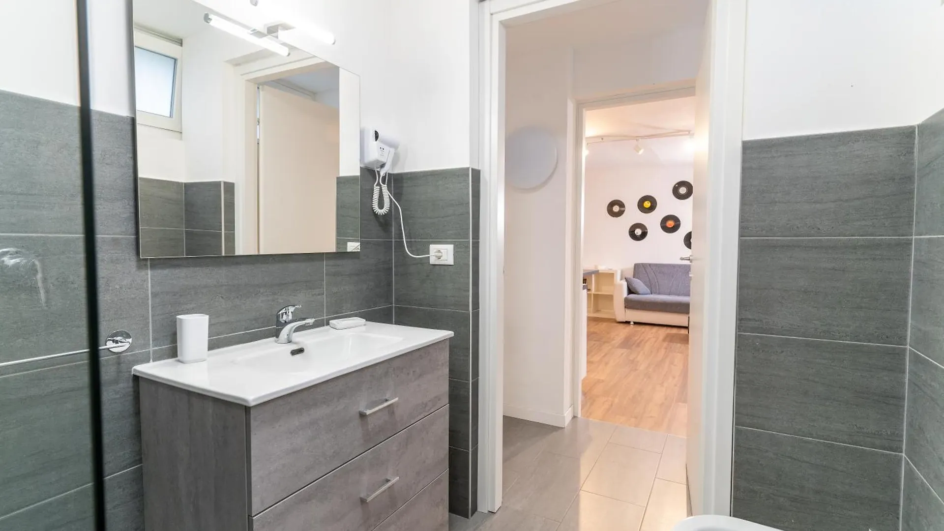 Apartment Lake House Mi3 - Milano, Forum Assago & Humanitas Basiglio Italy
